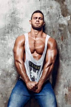 Men Gallery World
