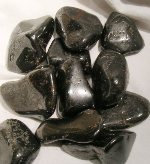 LODESTONE Folk Names: Magnetite, Magnet, Way Stone, Magnetis (ancient Greek), Loadstone, Shadanu Sab