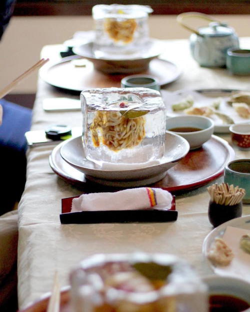 mymodernmet:Japanese Restaurant Serves Noodles in Elegant Ice Cube Bowls