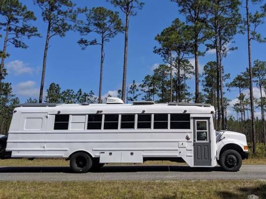 A couple restored a school bus on this ...