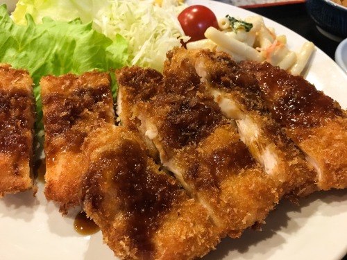 syokujirock:  チキンカツ定食 永寿家@新富1丁目 2016年10回目
