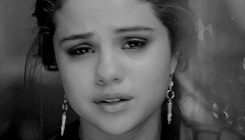mockingjayalive-deactivated2014:  &ldquo;There’s a million reasons why I should
