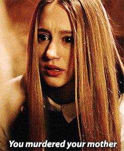 a-h-s-coven:  AHS parallels 1x11/3x07 