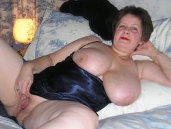 *BBW GRANNY / MATURES*