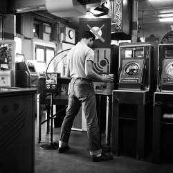 bastardkeaton:  Penny arcade at 620 Canal St., New Orleans Photo by Jack Robinson, circa 1955 