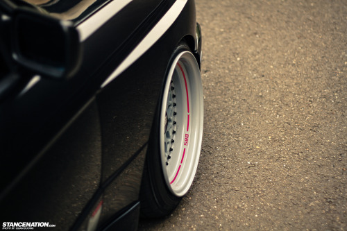 lowislife:  theonetruescotsman:  MIRO’S BMW E30 photos by Quan Doung - www.stancenation.com  This is perfection for an e30 