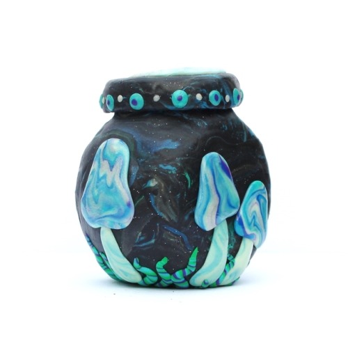 Porn photo stashjars:  Glow in the Dark Starry Night