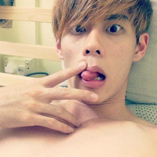 6sg:  I love the first photo. http://6sg.tumblr.com/archive