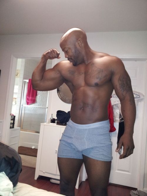 zamnzaddyyy:  Love Mature Black Men Follow: ZamnZaddyyy.Tumblr.com