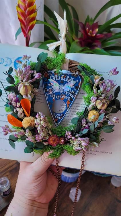 Oujia planchette wreath //TheMoonlitDreamer