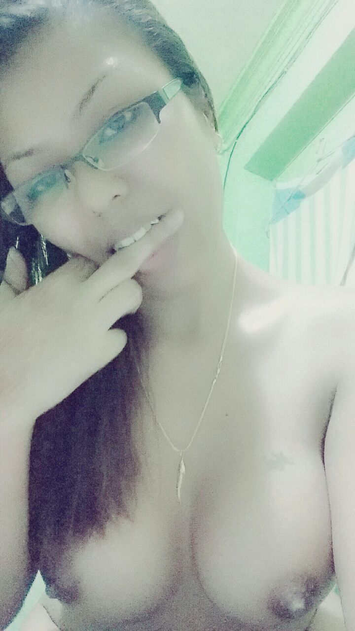 sggate666:  facelessfoidzxc:  Anybody wants her facebook name? :-)  Again.. 👅👅💦💦