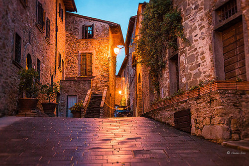 melodyandviolence: Tuscany  by  Eva Kosmas Flores