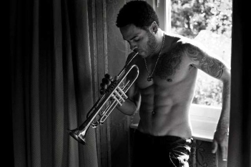 blackguido:  Lenny Kravitz. What a God 