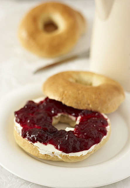 fooderific:  find more mouthwatering treats and recipes here!  Omnomnom