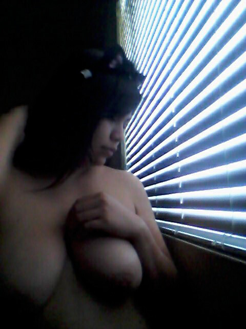 filthyqueerdaddy:  When you see a selfie like this with 4 notes after 6 days, it