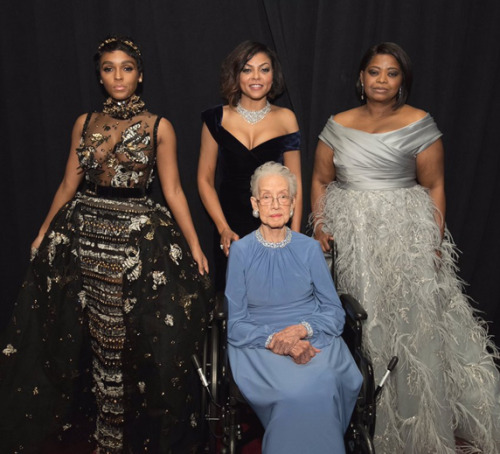 accras: NASA mathematician Katherine Johnson with the cast of “Hidden Figures”