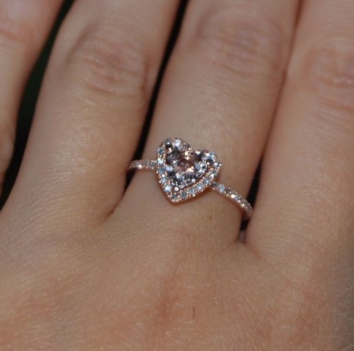 ringscollection:  Heart peach champagne rose gold diamond ring-reserved:  Heart peach champagne rose gold diamond ring. http://goo.gl/o9hTDO