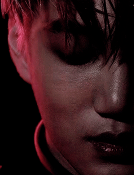 8812s: sm entertainment_ces 2017 // jongin