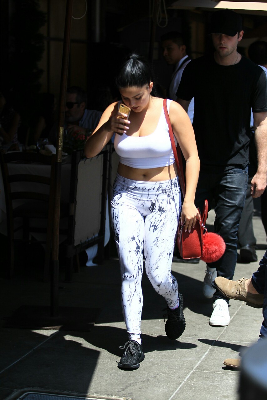 celebtights:  Ariel Winter