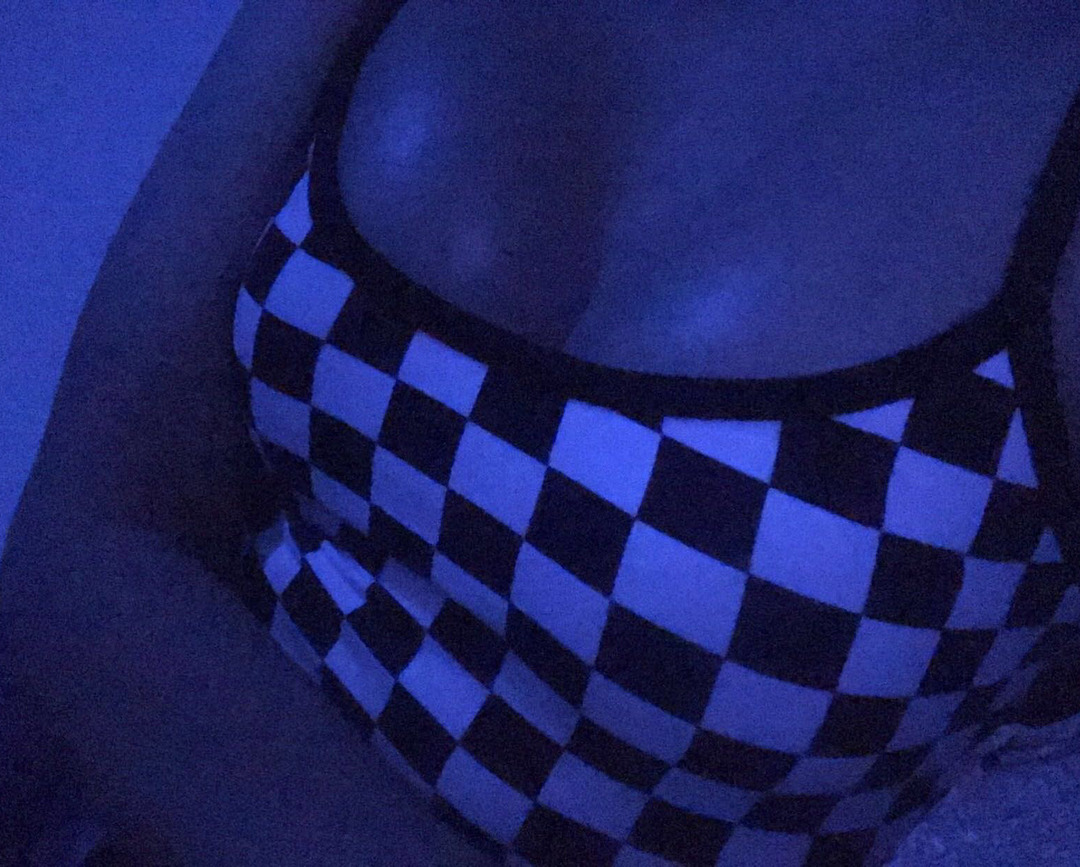 aalyssacakes:  I done did the right drugs, only on the wrong night I was rocking