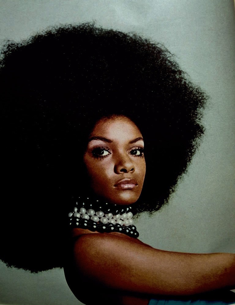 kosmicbutterfly:  kosmicbutterfly: Fro-tastic! I love a really big afro. And, while