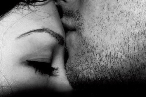 feedmydarkdesires:  blackleatherbelt:  My precious  Such a simple image… Yet evokes
