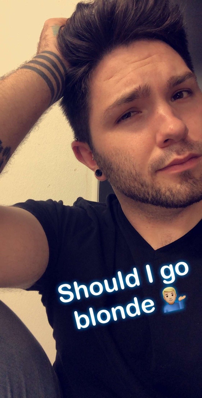 heyjesseray:Should I??