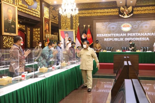 Menhan Prabowo Beri Pembekalan Kepada Calon Dubes LBBP RI Menhan Prabowo Beri Pembekalan Kepada Calon Dubes LBBP RI