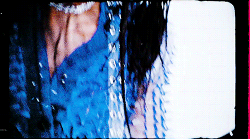 WILLOW - T R A N S P A R E N T S O U L Feat. Travis Barker (Performance Visual)