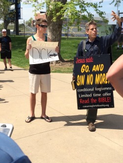 Mentaloutlaw:  This Guys Comes And Preaches About Sorority Girls Going To Hell On