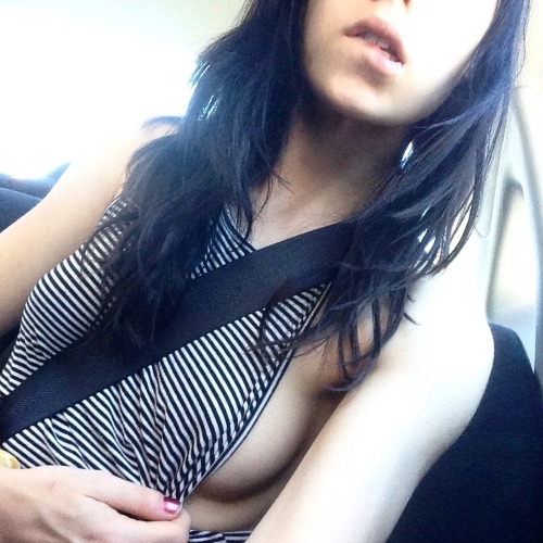 suprsmashnips:  Tipsy in my uber ✔️
