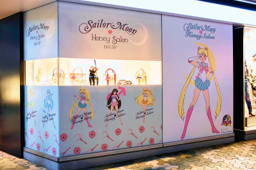 Sailor Moon x Honey Salon window display outside of LaForet Harajuku.