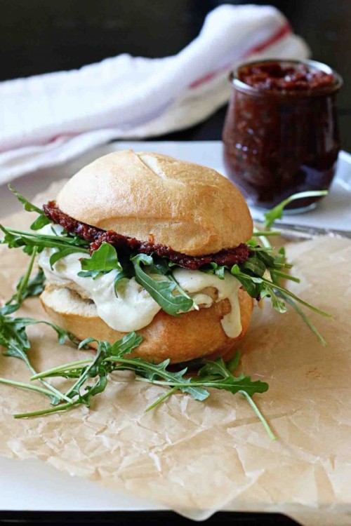 intensefoodcravings:Grilled Chicken Mozzarella & Sun Dried Tomato Jam Sandwich