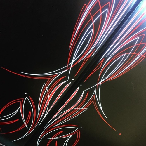 #107 #107pinstriping #107graphics #pinstriping #freehandpinstriping #westtexaspinstriper #tellmeimpr