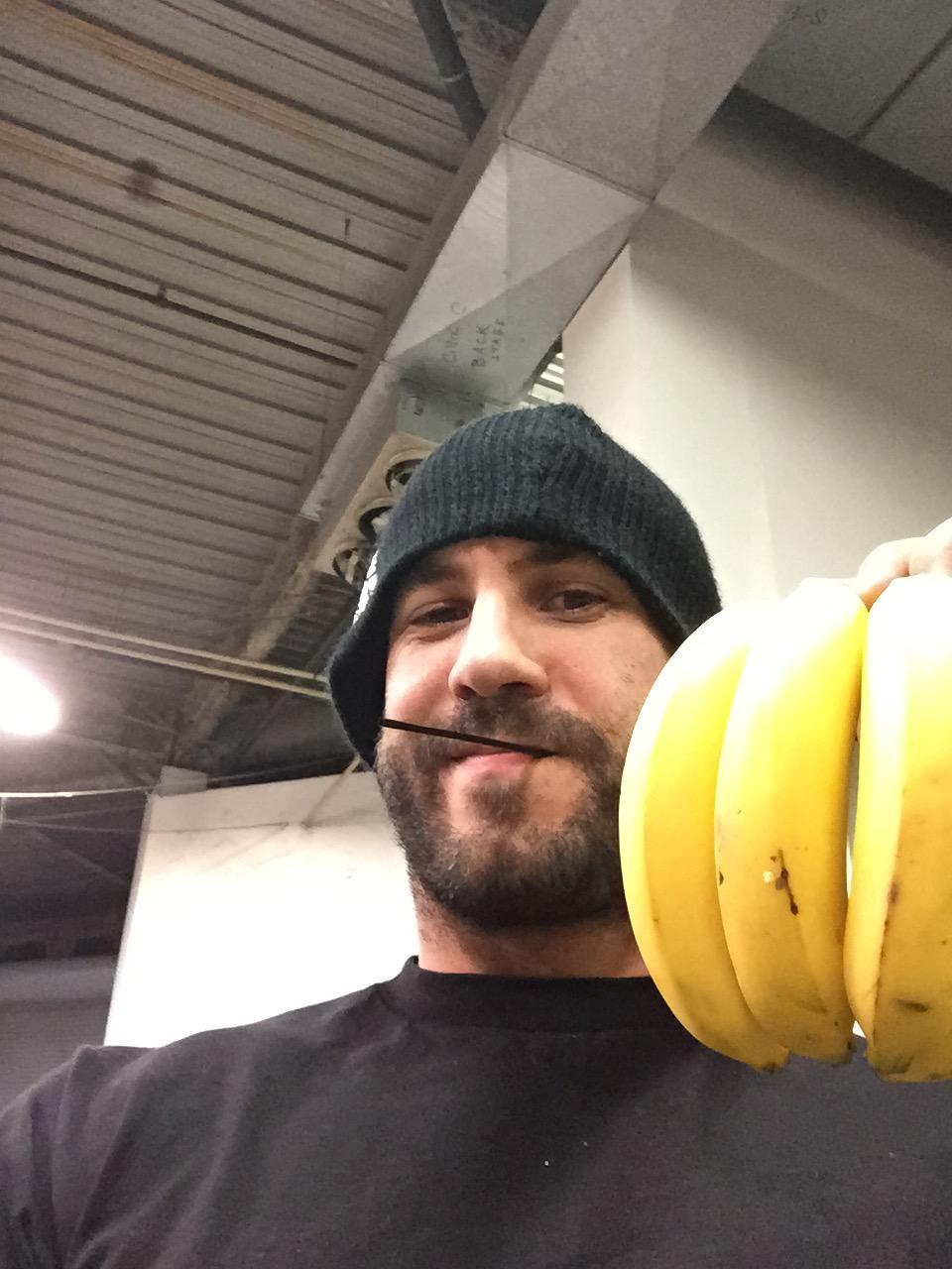 cesarosection:Holy shit Swiss Diddy Kong.