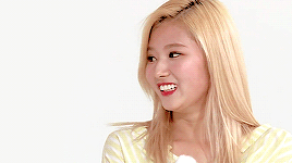 femaleidols:  sana during cheer up era (for anon)  