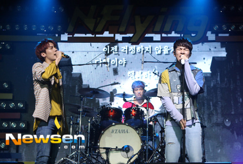 170802 THE REAL: N.Flying comeback showcase (1)cr: Newsen