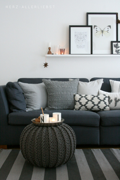 myidealhome:  knitted tea-table (by herz-allerliebst) 