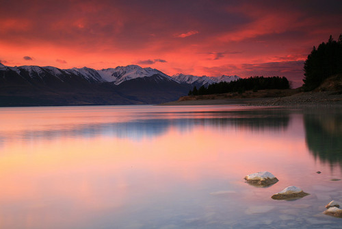 definitelydope:  Lake Wakatipu Sunset (by Celtics24) 
