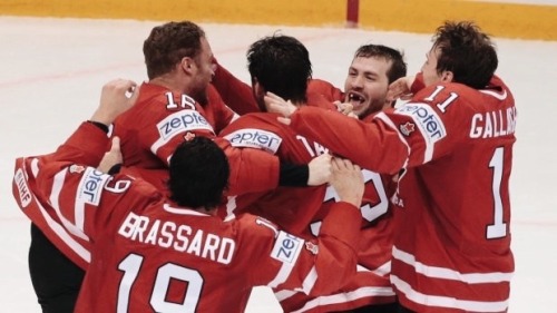 jvriems:Canada keeps its title, #IIHFWorlds champs!