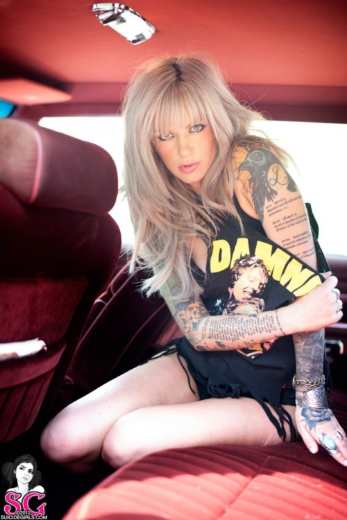 sglovexxx:  Vice Suicide