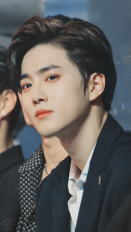 『SUHO』saved? reblog or like© fantaken owners