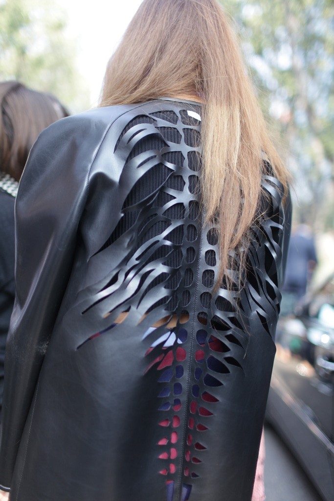 golden-fvcker:  money—weed:  overdeauxis:  death-de-dior:  Milan Fashion Week Street