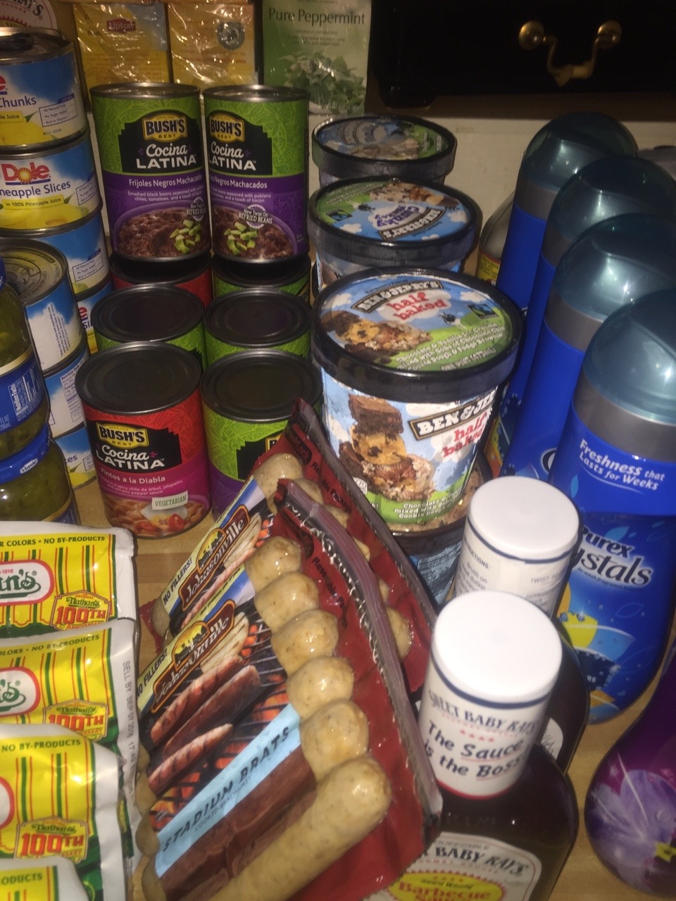 rudegyalchina:  carmdelbae:  rudegyalchina:  Took advantage of the storm stock up