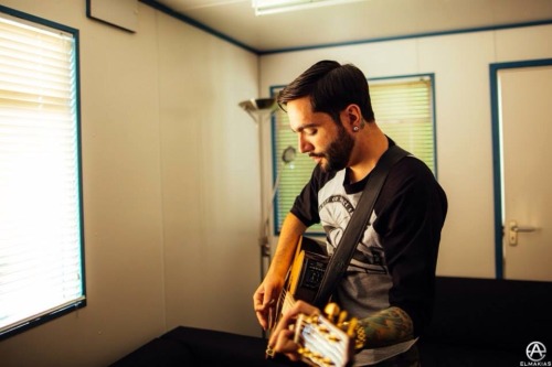 XXX effyeahjoshwoodard:  Jeremy McKinnon of A photo