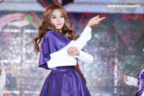 laboumdaily:141211 The Show Winter SpecialCR:wooyeon724Do Not Edit