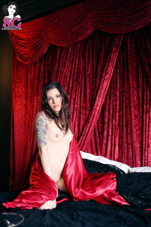 XXX suicidegirls-southafrica:  Tarion Suicide photo