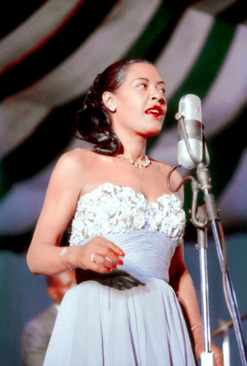 Sex black-0rpheus:  Billie Holiday at the Newport pictures