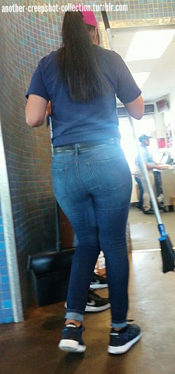 hewholovesbooty: Sexy latina in jeans