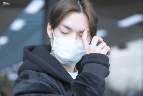  190406 | Gimpo Airport Arrival© HONEY CHICKEN | do not edit. 